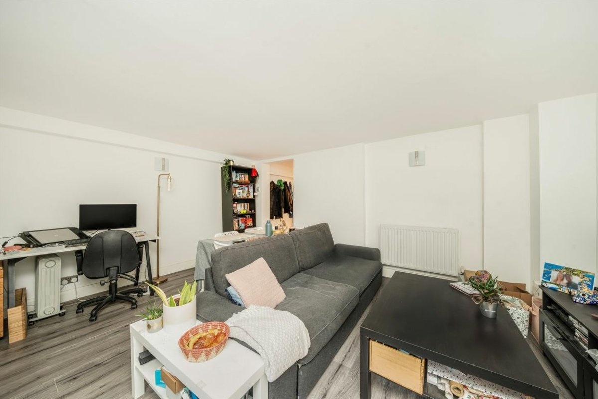 Additional image 3 of 1 Bed Flat, Malden Road, NW5, N1 7GU