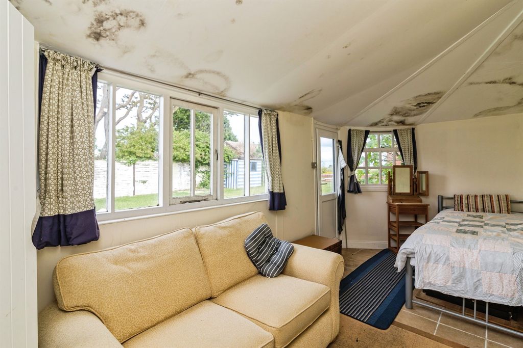 Additional image 21 of 2 bed flat for salePakefield Street, Lowestoft NR33