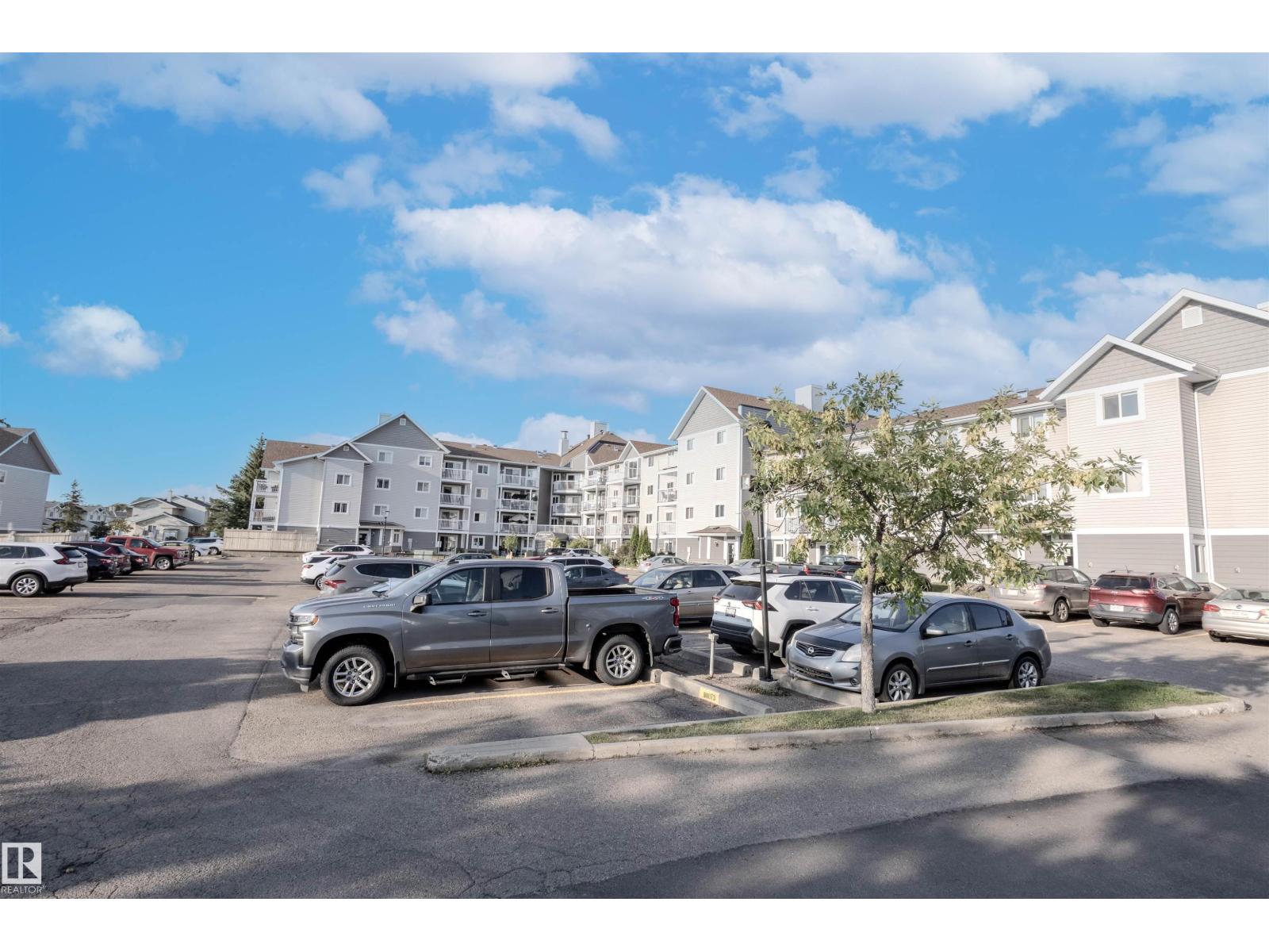 305-5005 31 Avenue NW, Edmonton, AB, T6L6S6