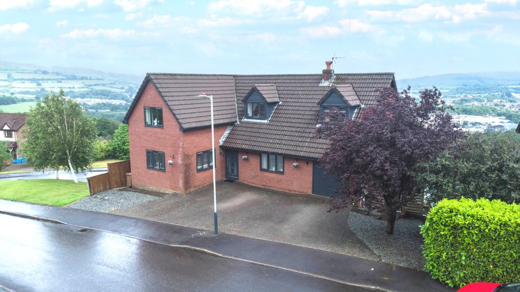 Additional image 31 of 6 bed detached house for saleClos Maes Mawr, Caerphilly CF83