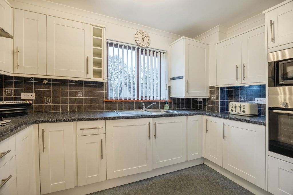 Additional image 15 of 4 bed detached bungalow for saleKaims Grove, Livingston EH54