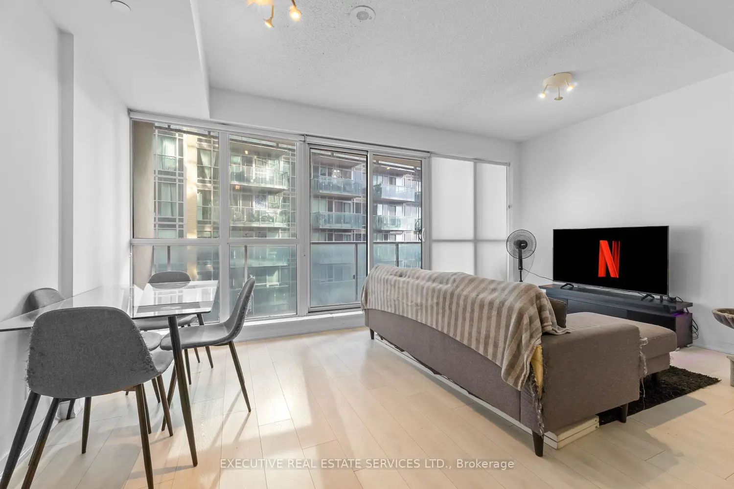 Additional image 14 of 150 East Liberty Street 605