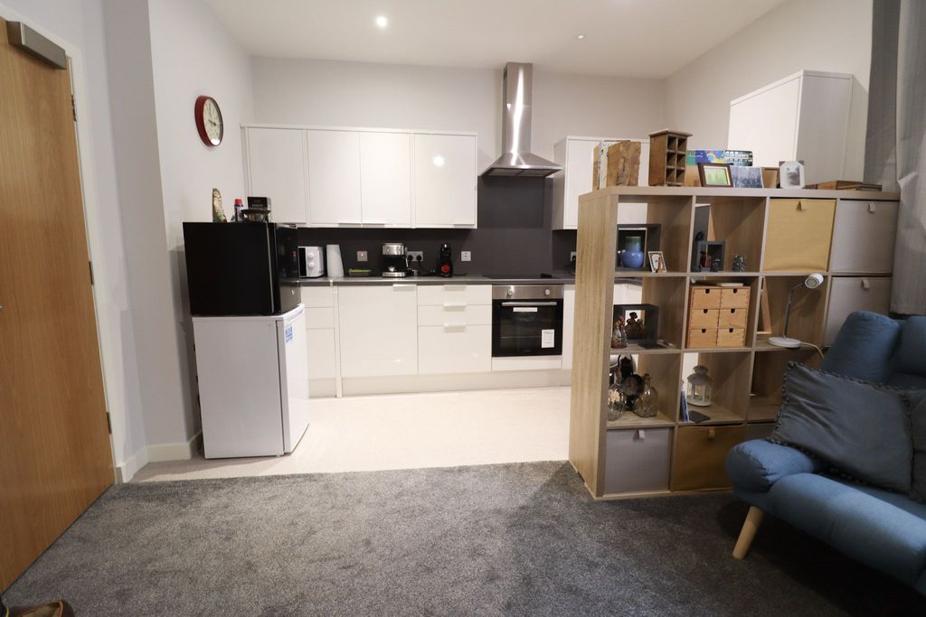 Additional image 6 of 2 bed flat for saleFlat A, 133 King Street, Castle Douglas DG7