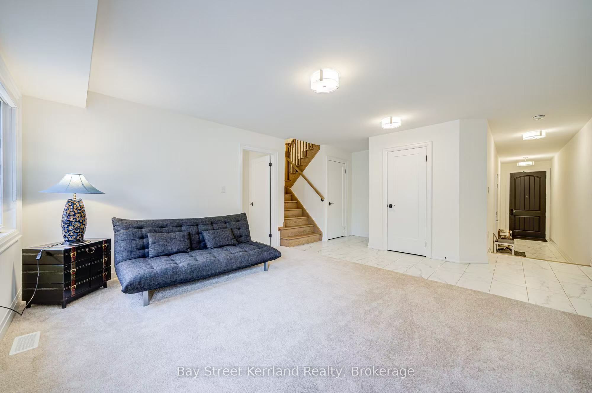 10 Silvermills Lane, Markham, ON, L6C 3L5 photo 4