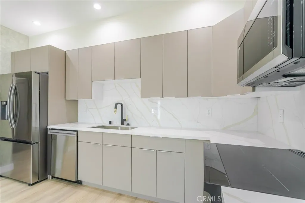 Additional image 27 of 11120 Emelita Street, North Hollywood, CA 91601