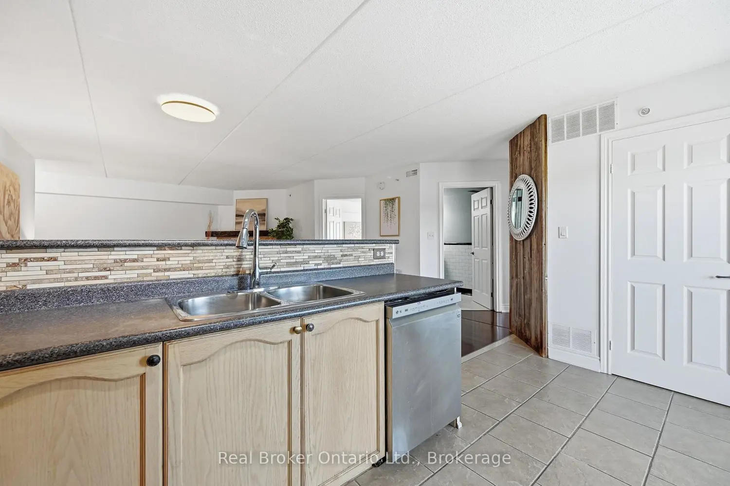 Additional image 14 of 1480 Bishops Gate 315