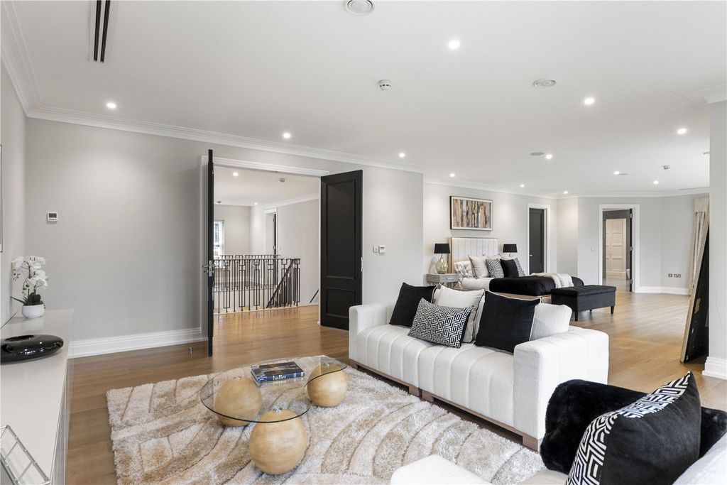 Additional image 20 of 7 bed detached house for salePriory Road, Sunningdale, Berkshire SL5