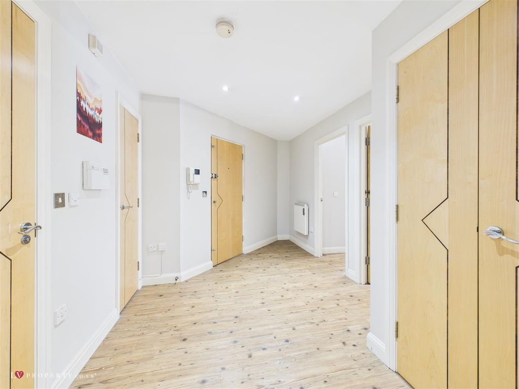Additional image 6 of 2 bed flat for saleNewhall Hill, Birmingham, West Midlands B1