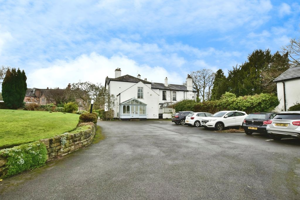 Additional image 11 of 4 bed flat for saleWoodleigh Court, Alderley Edge, Cheshire SK9