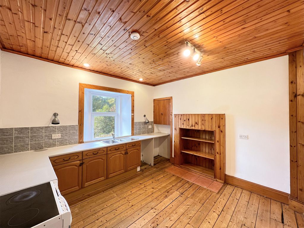 Additional image 10 of 3 bed flat for saleUpper Burnside Villa, Shore Road, Sandbank, Dunoon PA23