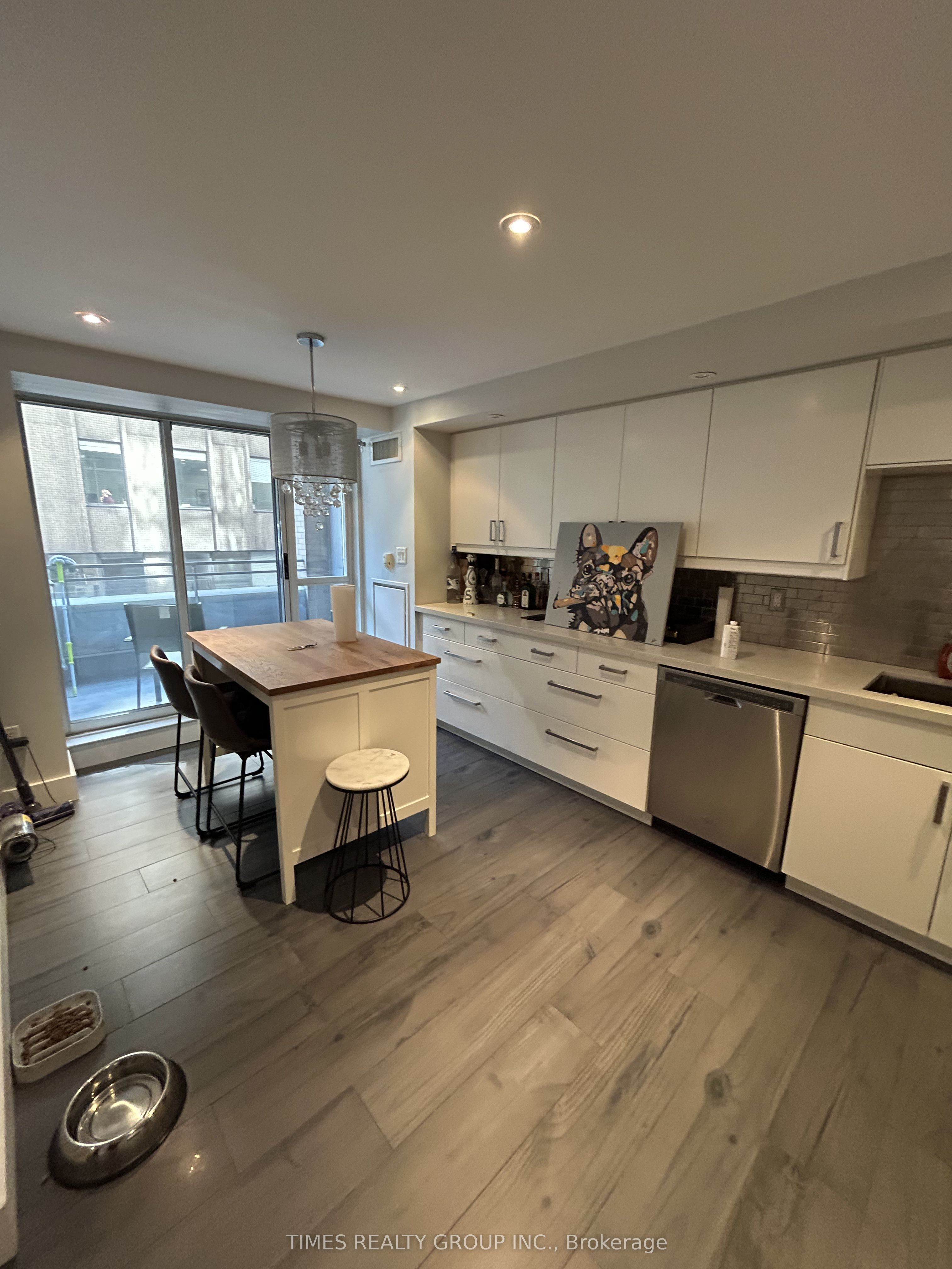 Additional image 3 of 301-80 Cumberland Street, Toronto, ON, M5R 3V1