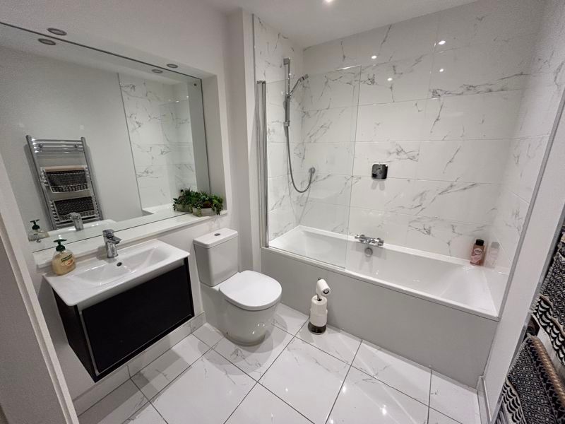 Additional image 16 of 3 bed flat for sale35 Pwllycrochan Avenue, Colwyn Bay LL29