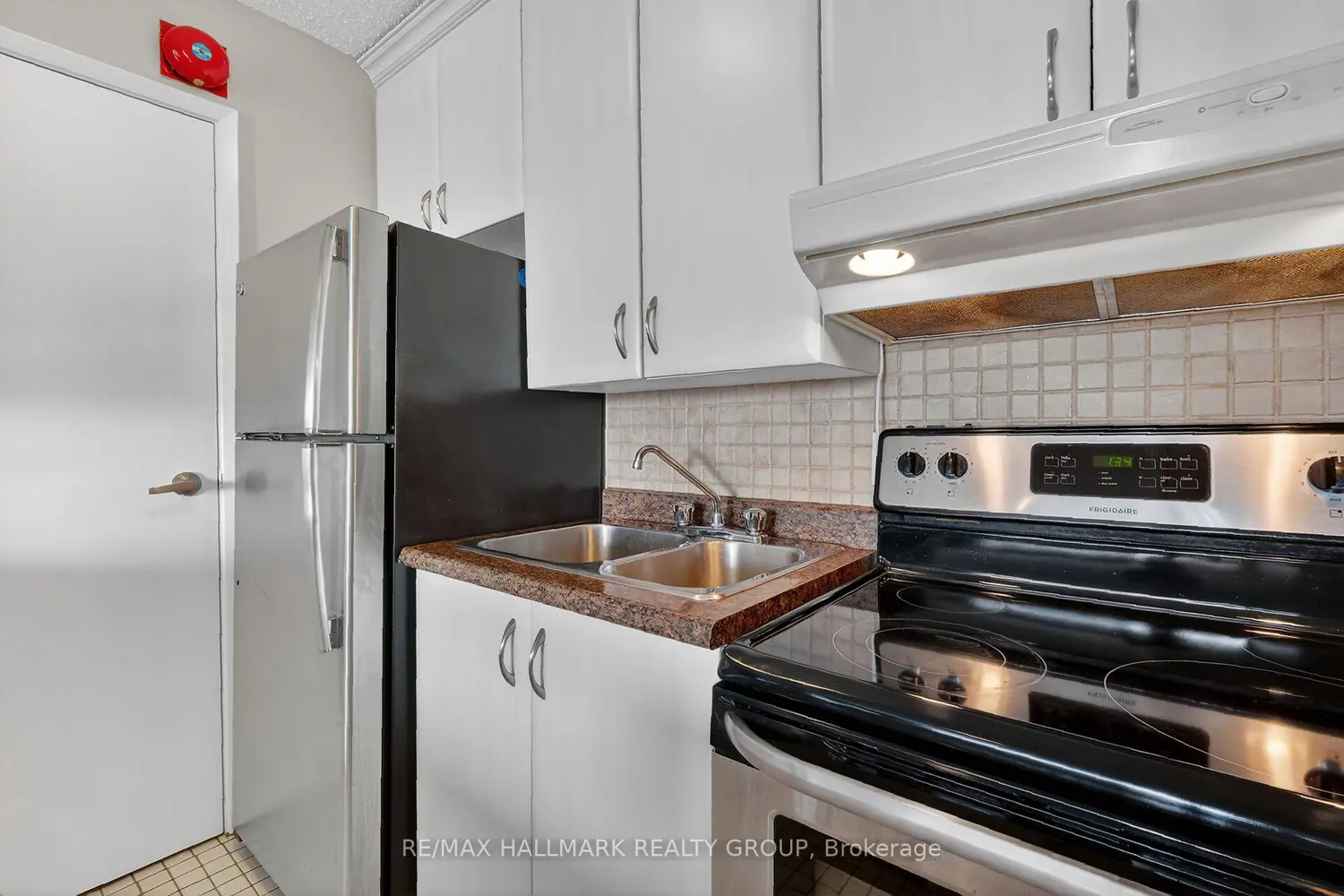 Additional image 10 of 2019 Bank Street 404