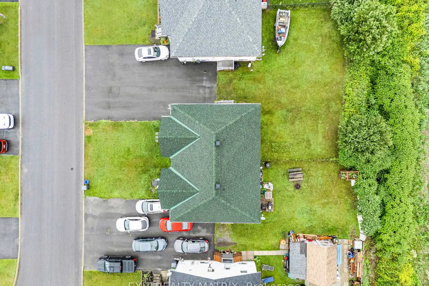 Additional image 5 of 1013 Jacynthe Street