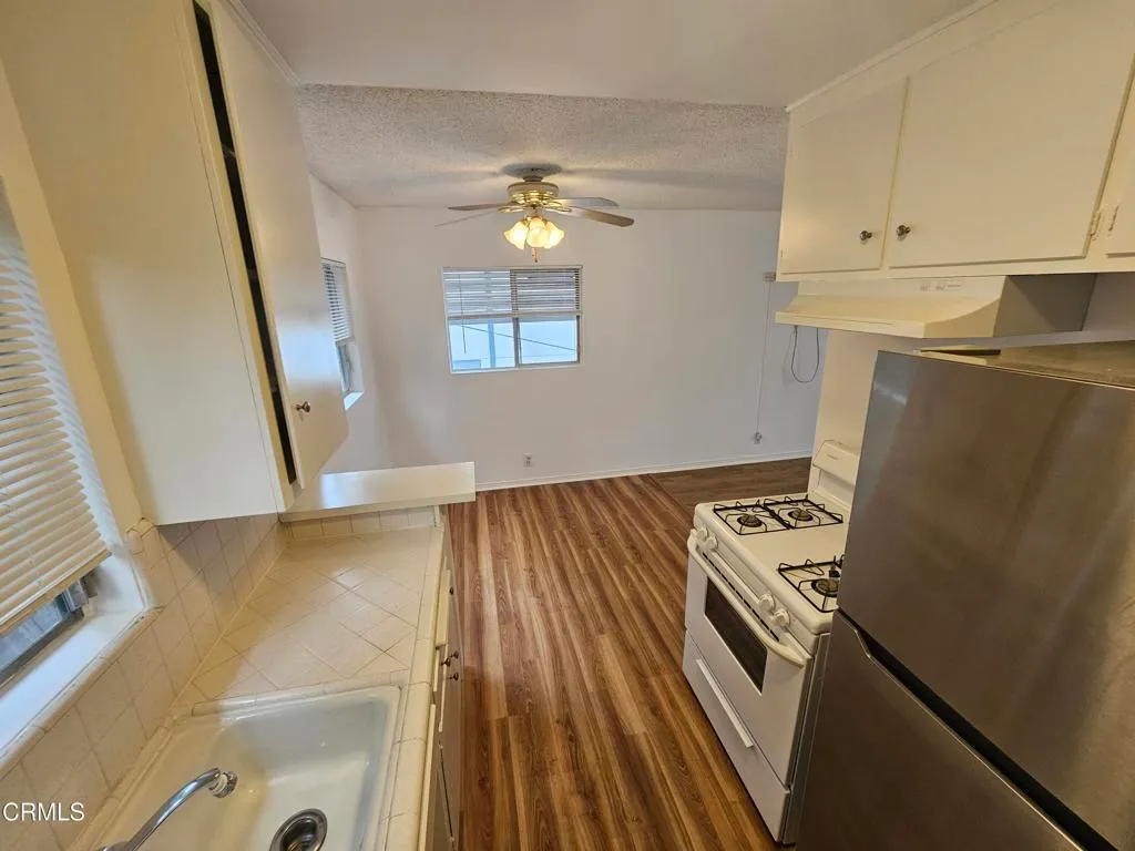Additional image 7 of 12246 Oxnard Street Unit 1st Fl, Los Angeles, CA 91606