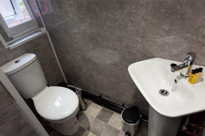 Additional image 9 of 1 Bed Flat, Cemetery Road, LS11, N1 7GU