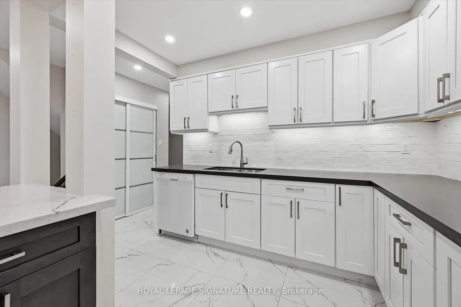 Additional image 5 of 100 Quigley Road 9, Hamilton