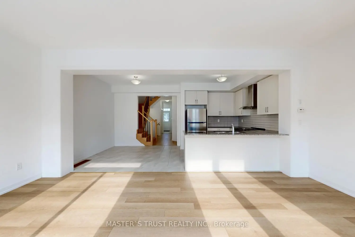 Additional image 4 of 208 Harding Park Street