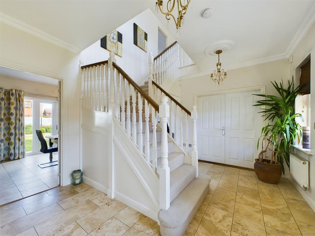 Additional image 10 of 5 bed detached house for saleSanderling Way, Porthcawl CF36