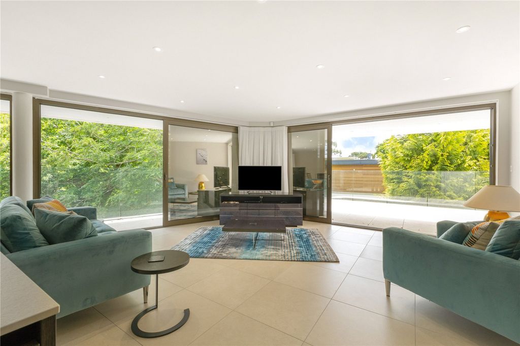 Additional image 2 of 3 bed flat for saleThe Avenue, Branksome Park, Dorset BH13