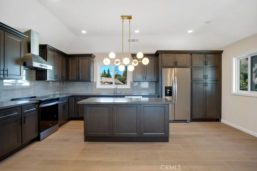 Additional image 29 of 7633 Fallbrook Avenue, West Hills, CA 91304