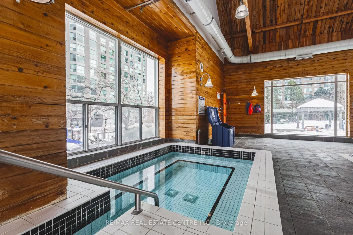 Additional image 17 of 2155 Burnhamthorpe Road Ph1904