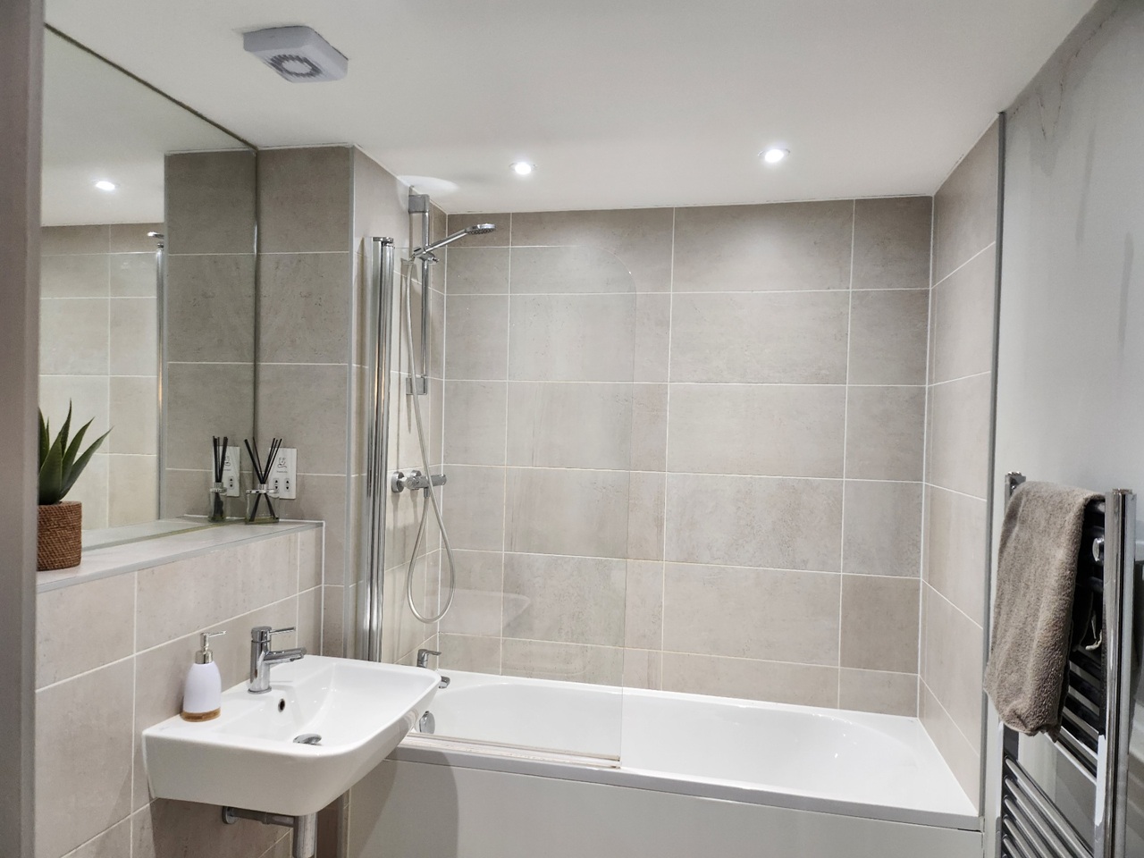 Additional image 6 of 1 Bed Flat, Jewel Court, B1, N1 7GU