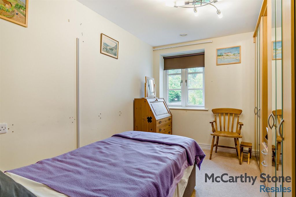 Additional image 5 of 2 bed flat for saleBarnhill Court, Barnhill Road, Chipping Sodbury, Bristol BS37