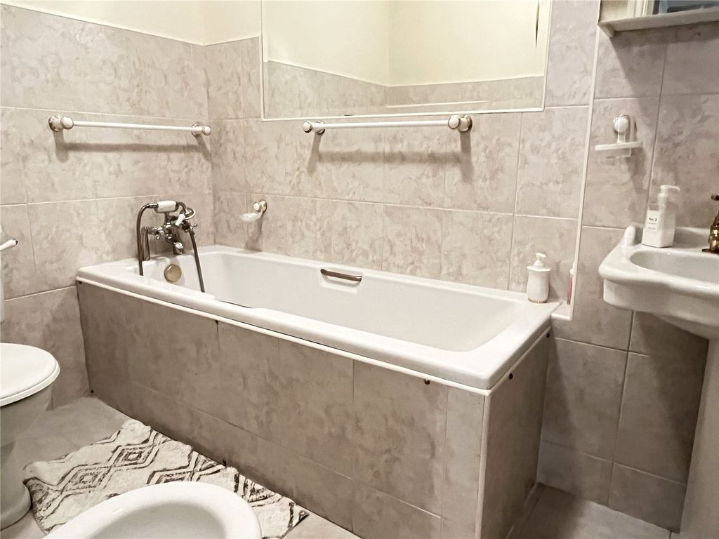 Additional image 13 of 2 bed flat for saleHolyhead Road, Bicton, Shrewsbury, Shropshire SY3