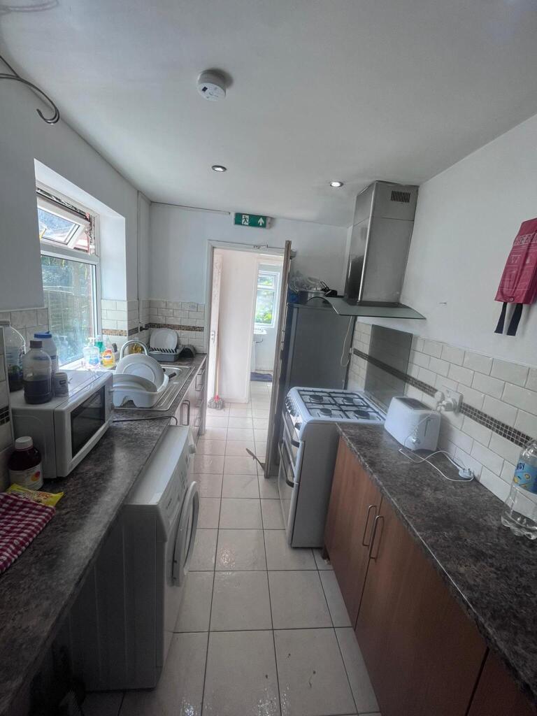 Additional image 4 of Room available- Sarehole Road, Hall Green