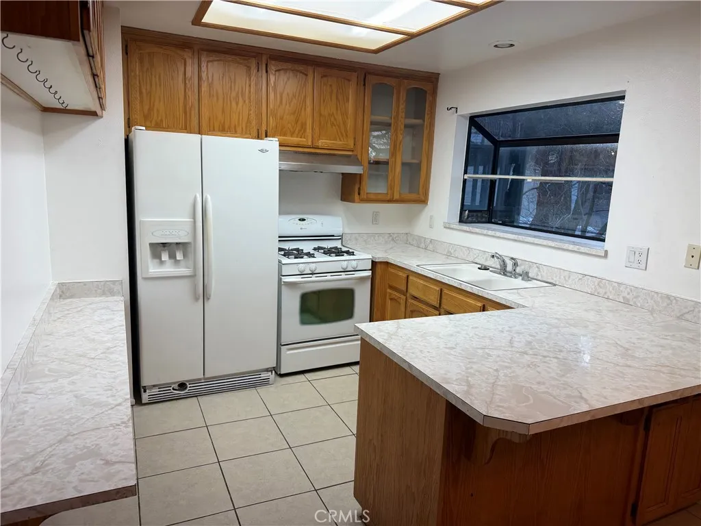 Additional image 15 of 28282 Larchmont Ln, Lake Arrowhead, CA 92352