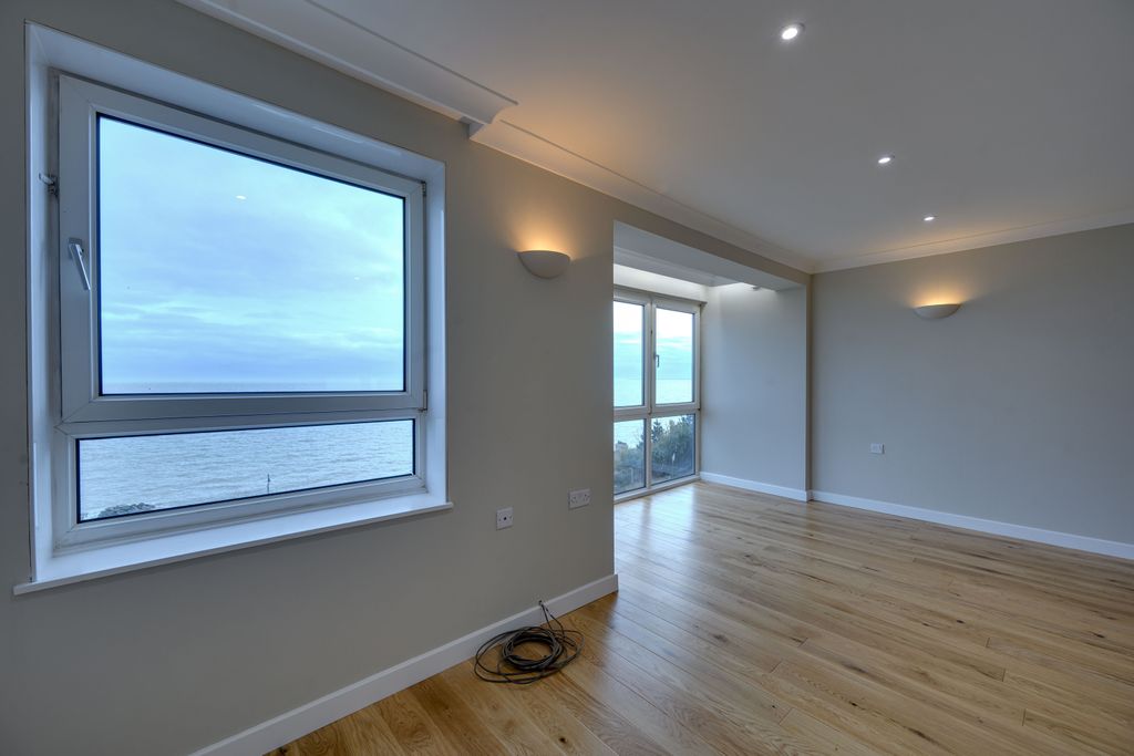 Additional image 5 of 2 bed flat for saleWolsey Court, Felixstowe IP11