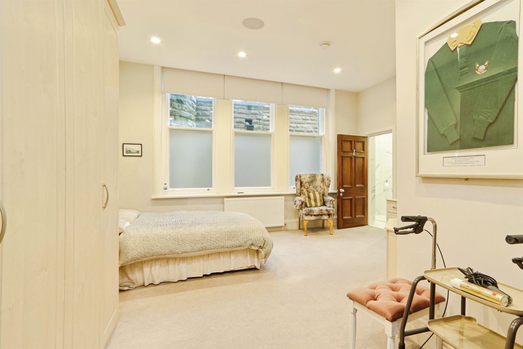 Additional image 13 of 3 bed flat for saleSpenfield Court, Leeds LS16