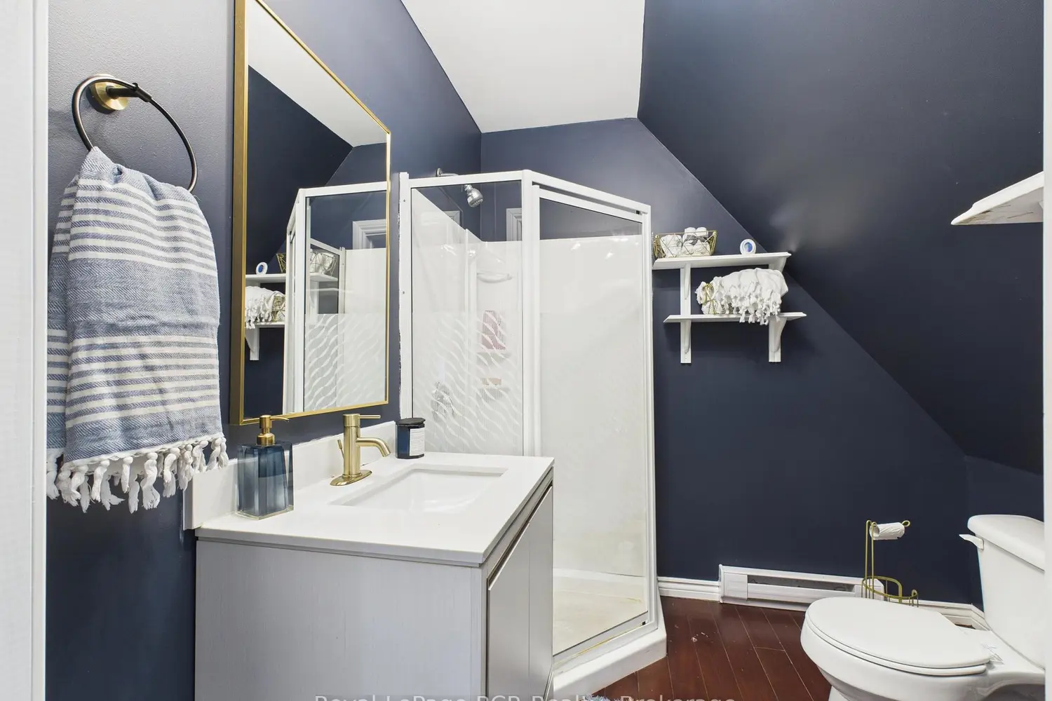 Additional image 16 of 1069 4Th Avenue