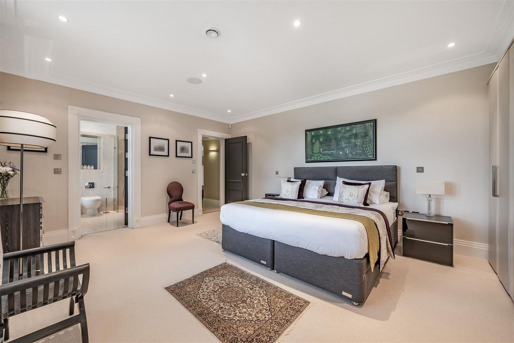 Additional image 22 of 3 bed flat for saleWoodland Way, Kingswood KT20