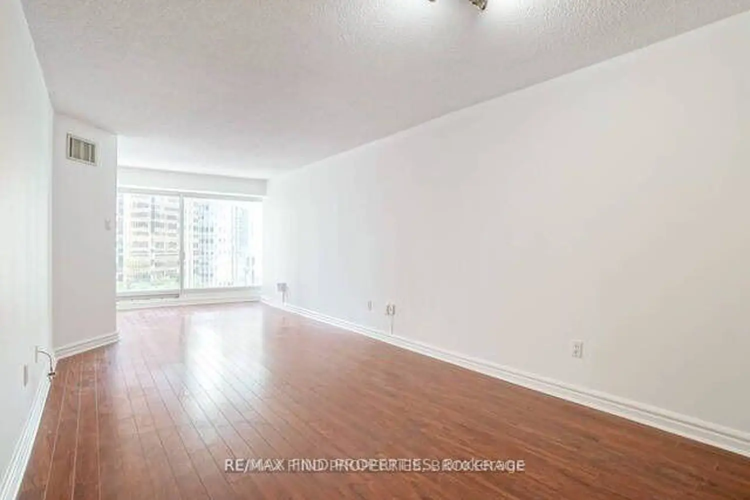 Additional image 5 of 33 University Avenue 604