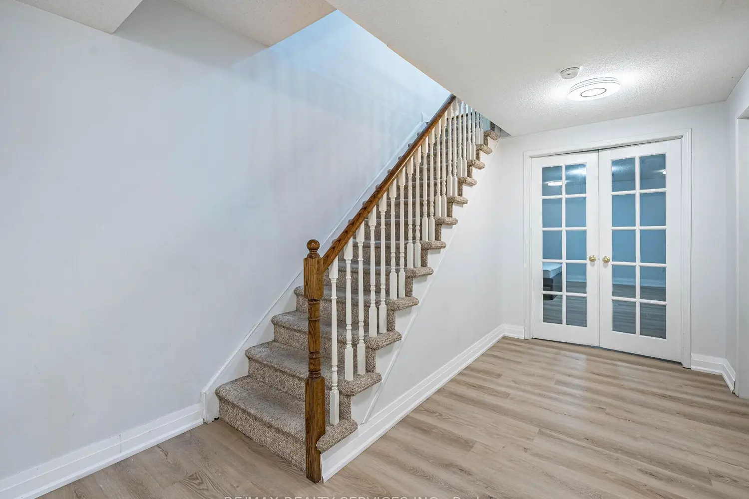 Additional image 17 of 1995 Royal Road 136