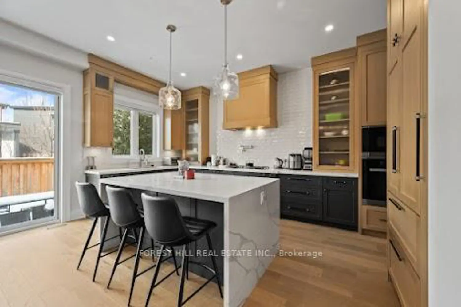 Additional image 7 of 2540 St Clair Avenue