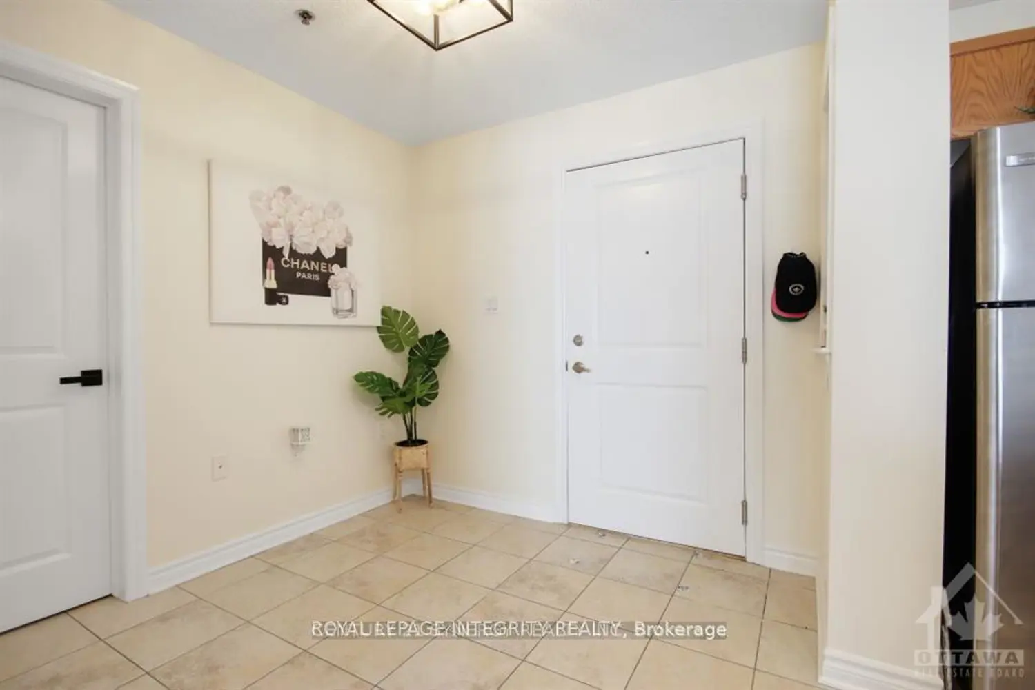 Additional image 4 of 151 Potts Private 303