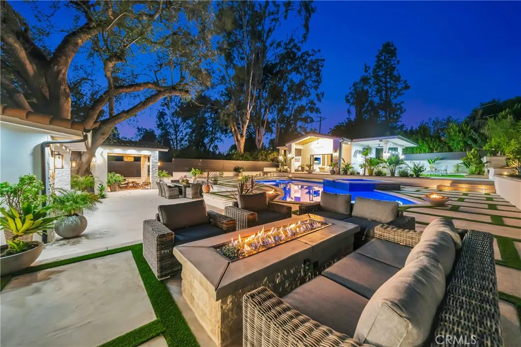 Additional image 11 of 19225 Rosita St, Tarzana, CA 91356