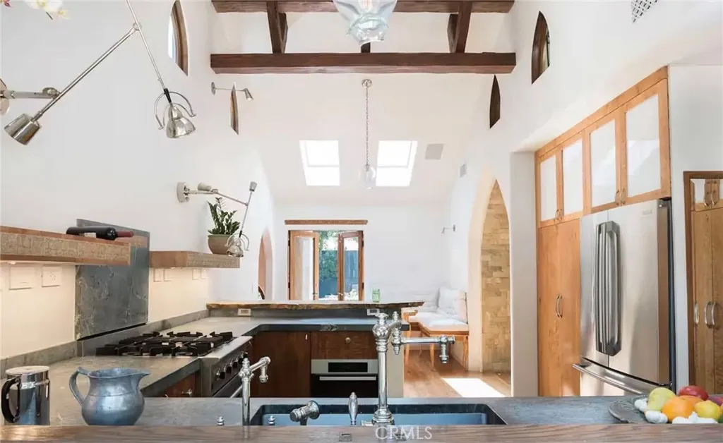 Additional image 12 of 8978 Wonderland Avenue, Los Angeles, CA 90046