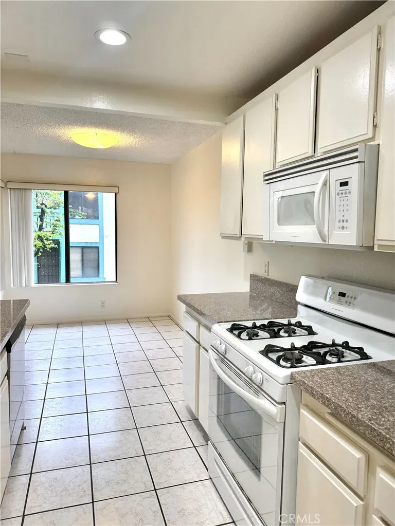 Additional image 23 of 20527 S Vermont Ave, Torrance, CA 90502