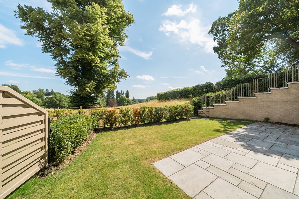 Additional image 10 of 2 bed flat for saleMadeira Walk, Ascot SL5