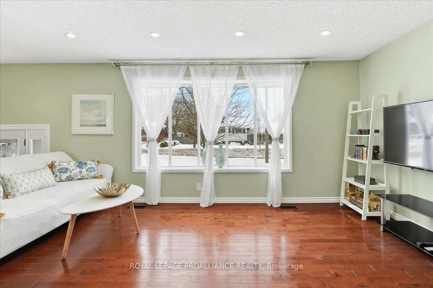 Additional image 8 of 15 Thorncliffe Drive