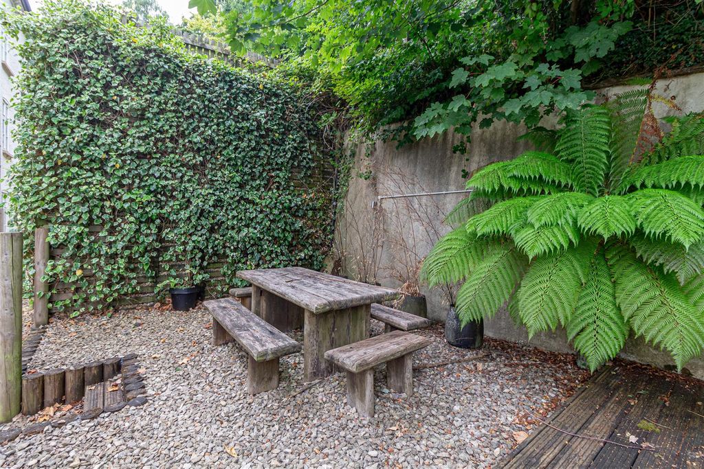 Additional image 28 of 3 bed flat for saleHolywell Road, Malvern WR14