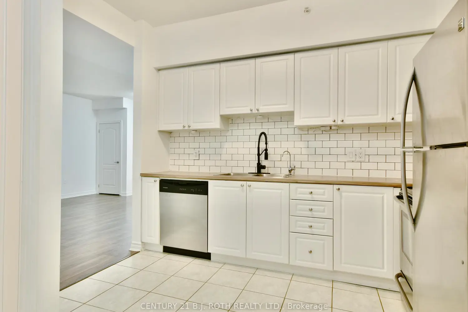 Additional image 3 of 43 Ferndale Drive 104