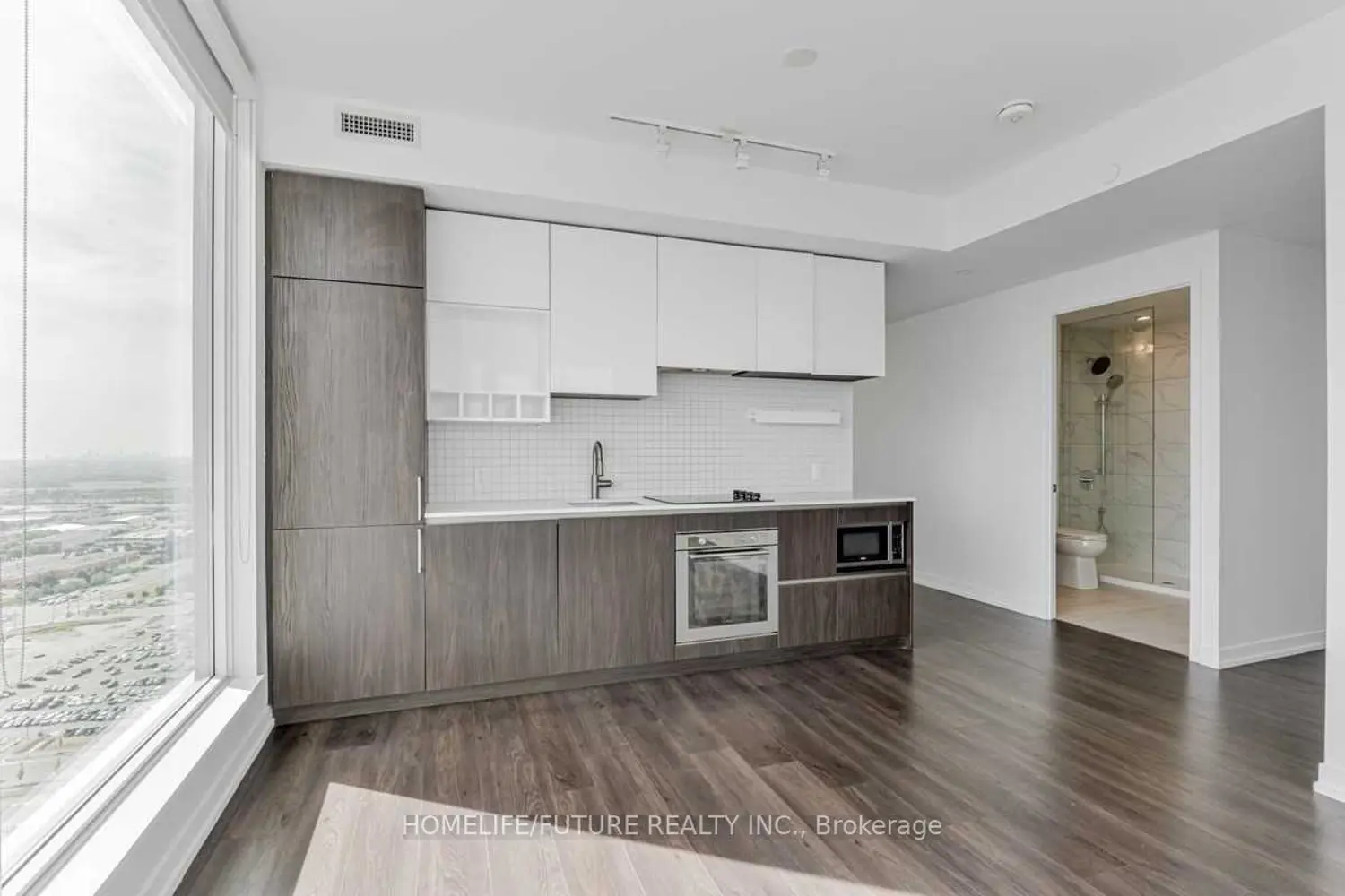 Additional image 9 of 898 Portage Parkway 3502