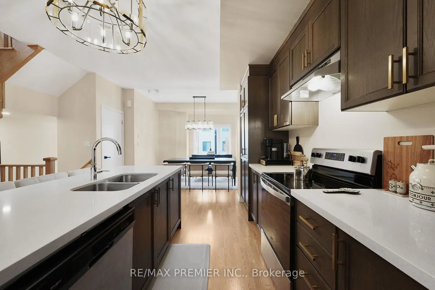 Additional image 10 of 12 Heathrow Lane