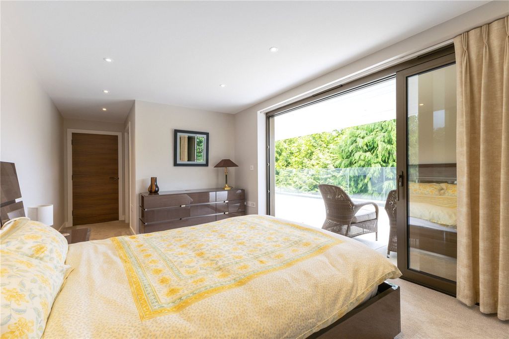 Additional image 11 of 3 bed flat for saleThe Avenue, Branksome Park, Dorset BH13