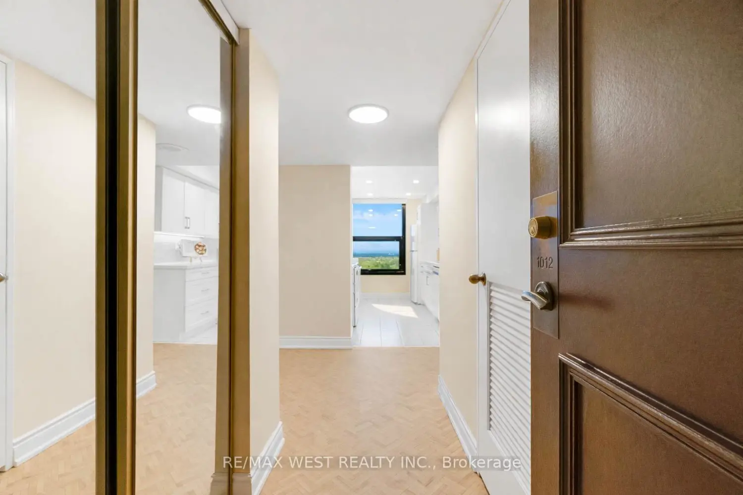 Additional image 3 of 1300 Bloor Street #1012